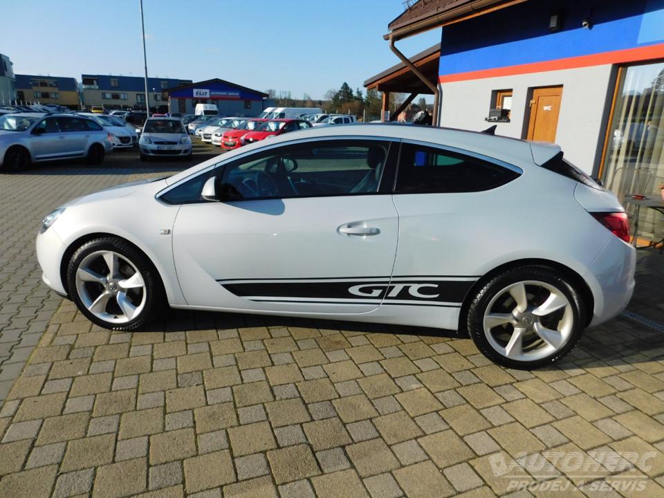 Opel Astra 1.6 Turbo GTC 132kW