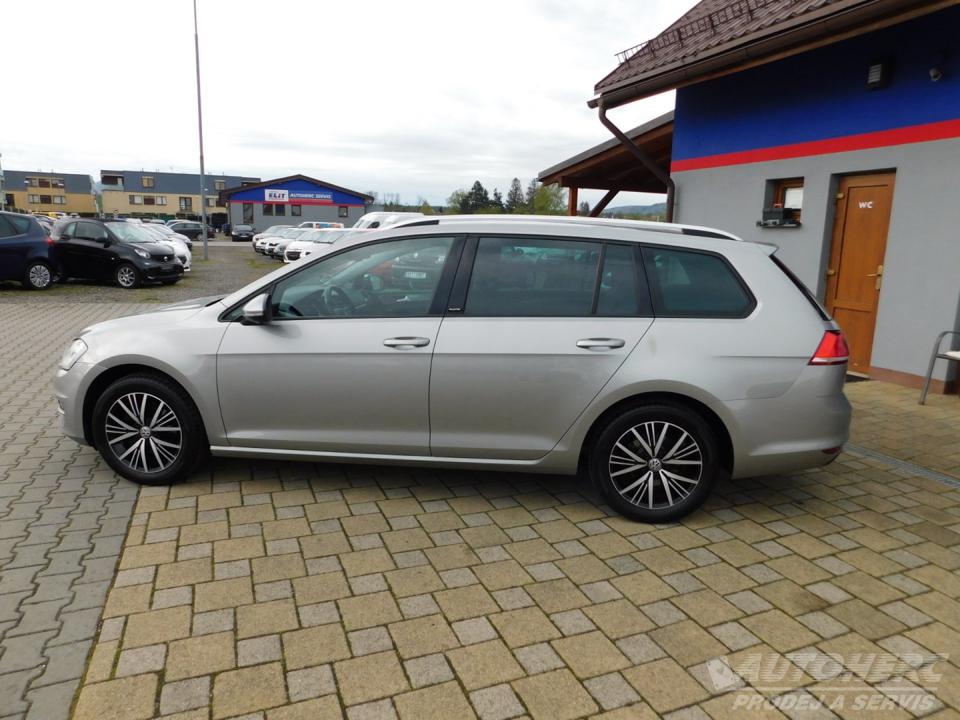 Volkswagen Golf VII KOMBI 2.0 TDi