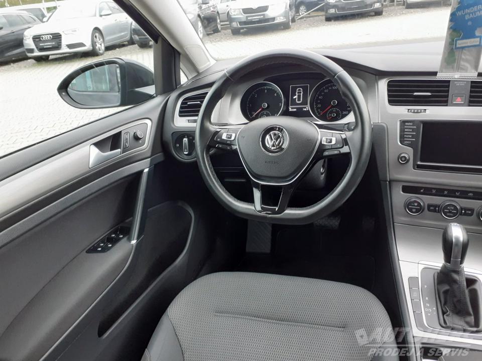 Volkswagen Golf VII KOMBI 1.6 TDi DSG