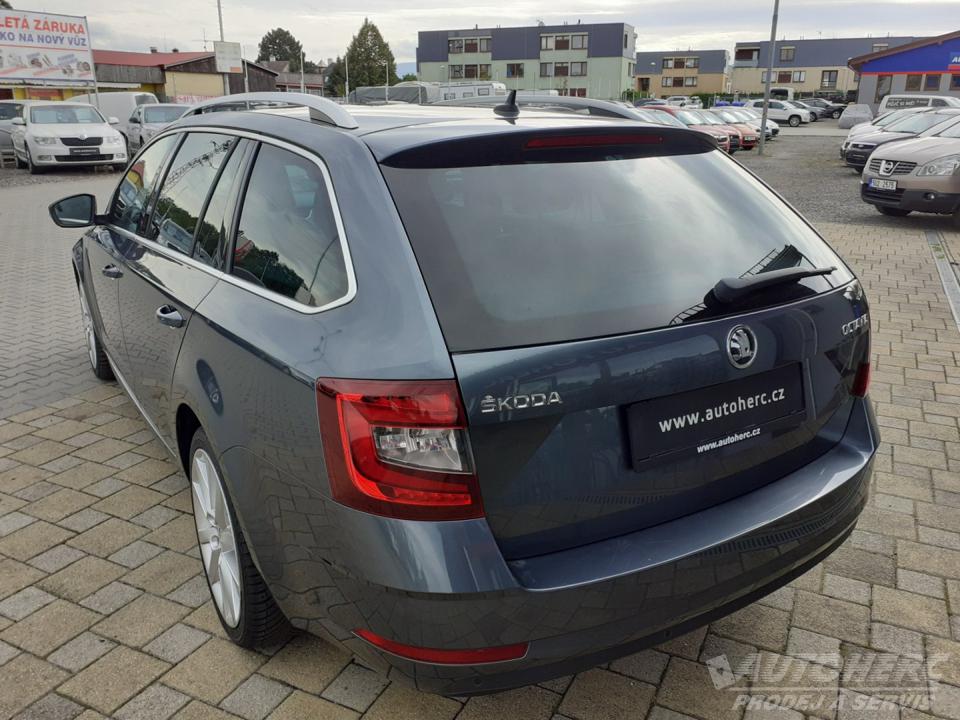 Škoda Octavia KOMBI 2.0 TDi DSG