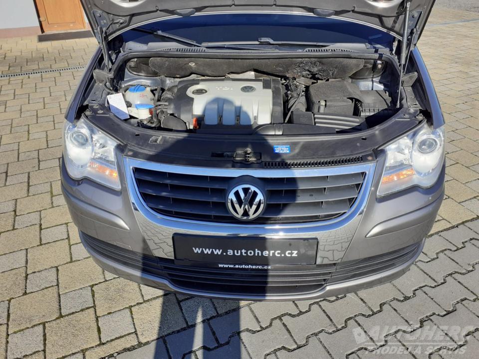 Volkswagen Touran 1.9 TDi DSG