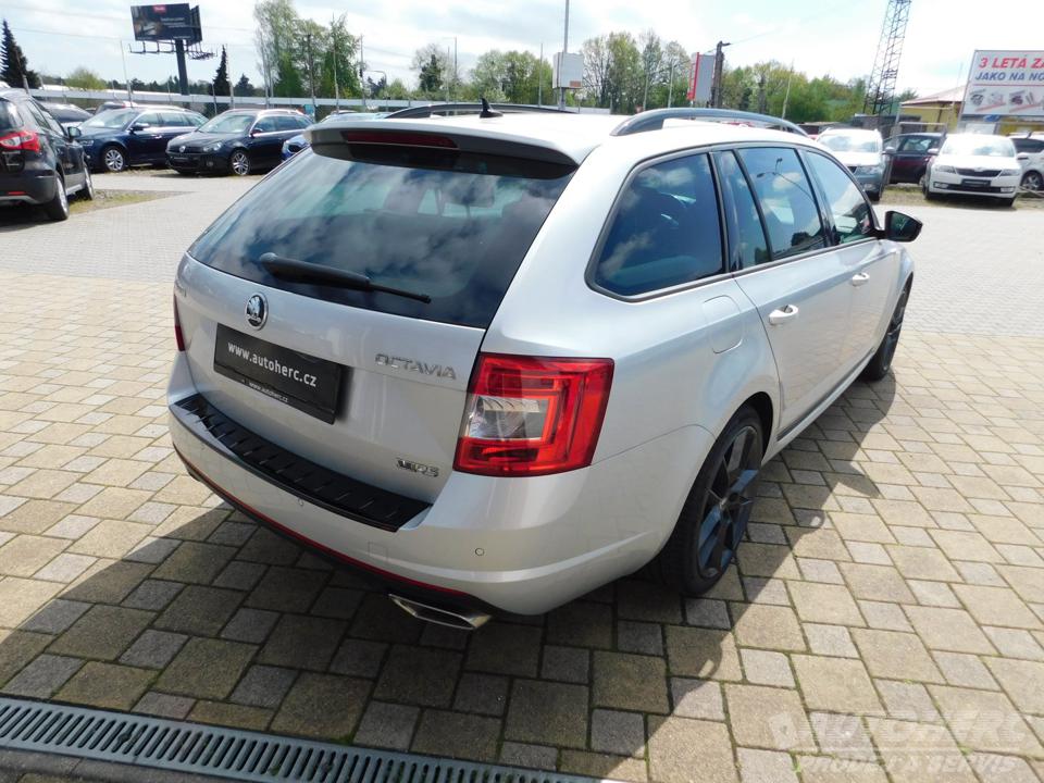 Škoda Octavia 2.0 TDi RS DSG CHALLENGE