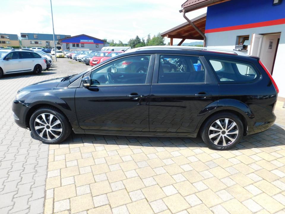 Ford Focus Kombi 2.0 LPG